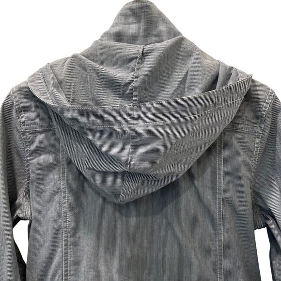 Gap  Seersucker Jacket Blue White Size Medium Hooded - Picture 8 of 14